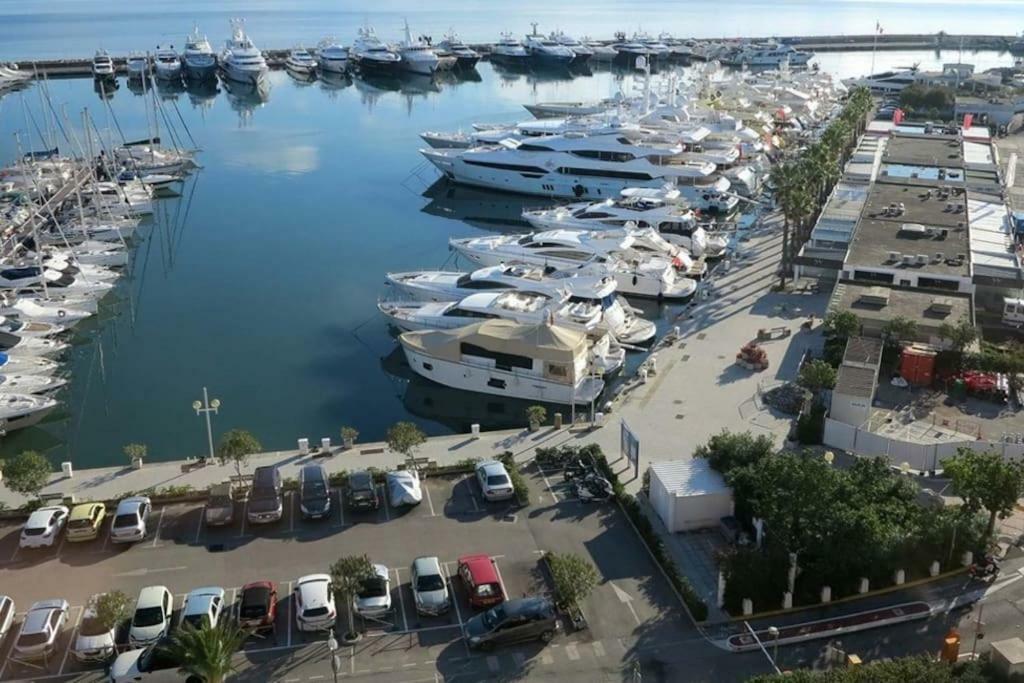 Appartement T2 De Standing Au Pied Des Plages Golfe-Juan Eksteriør billede